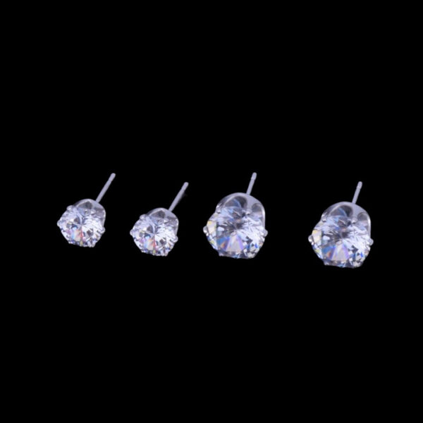 6MM-8MM VVS Shine Round Diamond Push Back Iced Out Diamond Stud Earrings